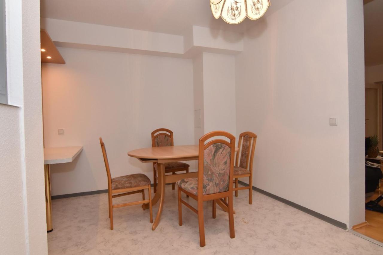 Modern Apartment At Vic Vienne Extérieur photo