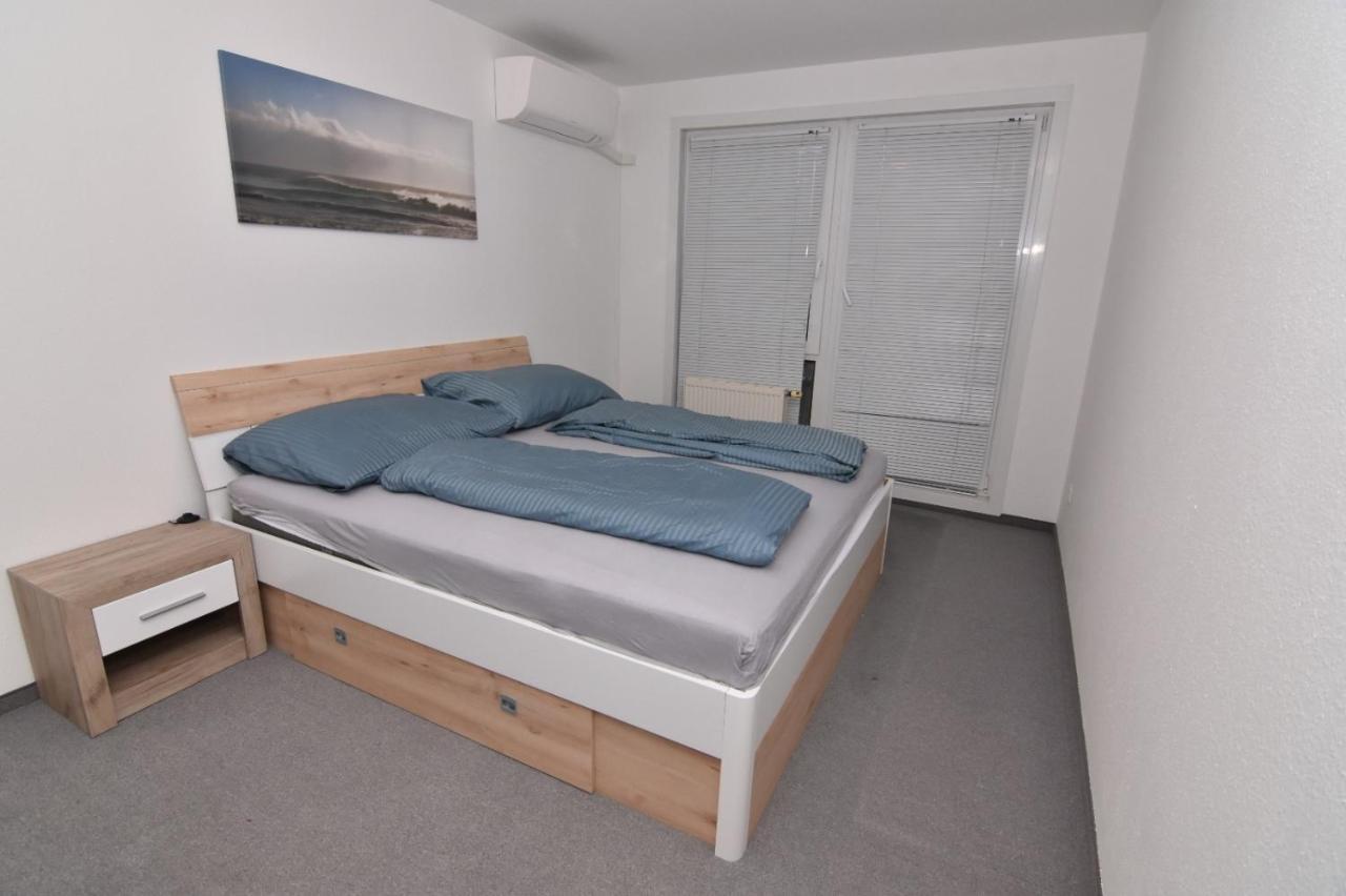 Modern Apartment At Vic Vienne Extérieur photo
